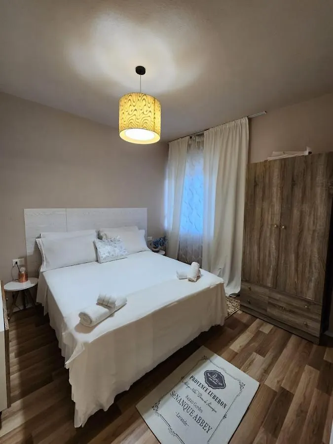 Lela'S Studio Durres Albania