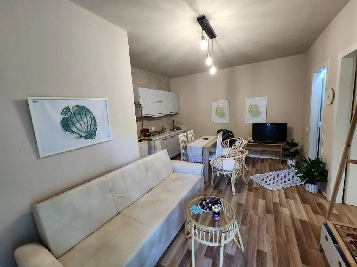 Lela'S Studio Durres Apartment