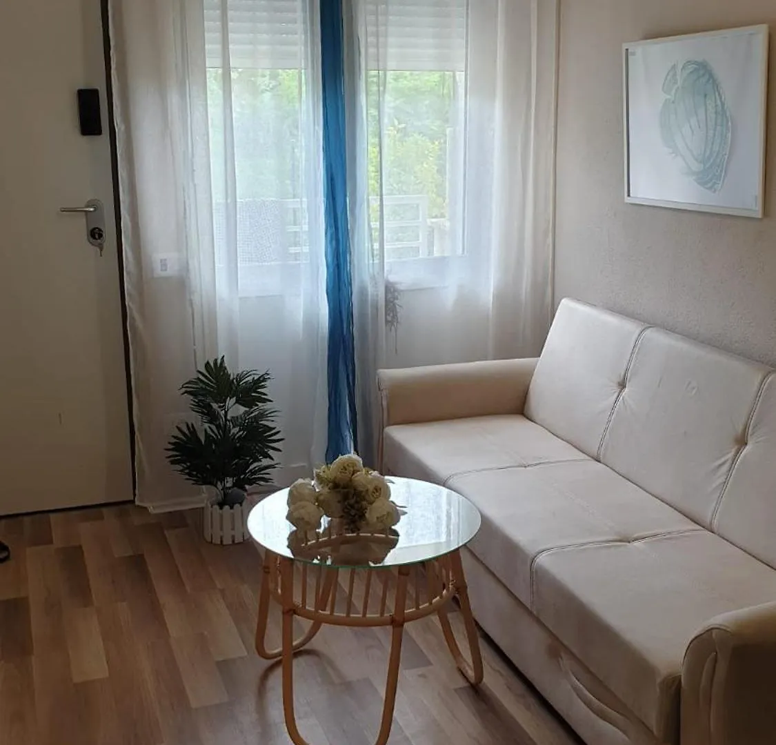 Lela'S Studio Durres Apartment